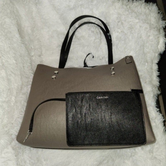 Calvin Klein Reversible Tote Black/Taupe - Picture 4 of 7